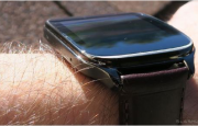 華碩ZenWatch 2上手：價(jià)格親民的智能手表