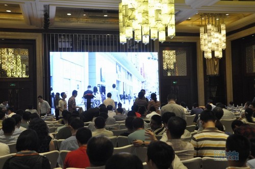 手機(jī)雙攝像頭 算法決定未來在深召開