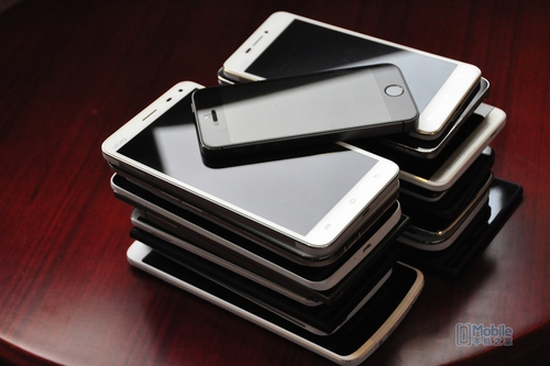 iPhone也不能比！美媒：我們?yōu)楹瘟w慕中國手機