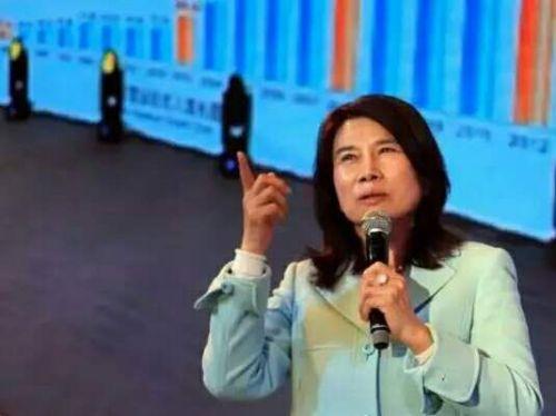 董明珠：我為何要放棄8000萬(wàn)年薪 打造一個(gè)500強(qiáng)企業(yè)？