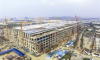 京東方“超級工廠”落地成都背后的秘密：一業(yè)定乾坤