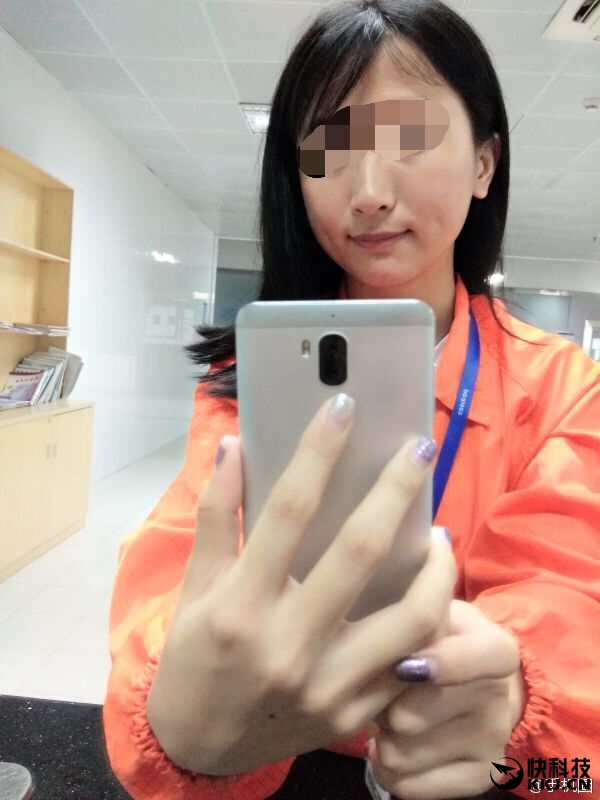 酷派樂視合體手機首曝：雙攝、雙系統(tǒng)
