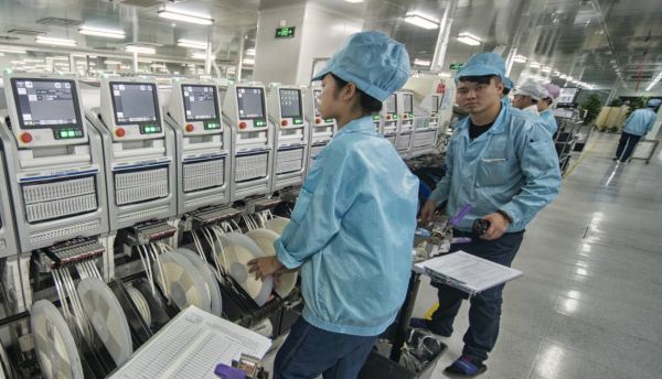 西媒:智能手機引領(lǐng)"中國創(chuàng)造" 改變"外來妹"生活