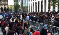 排隊(duì)搶！iPhone 7供貨緊張：用戶抱怨不迭