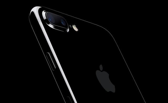 亮黑色iPhone 7為何總?cè)必?