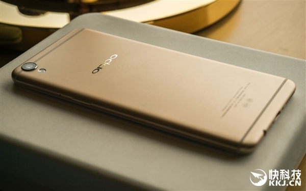 國(guó)產(chǎn)最火手機(jī)升級(jí)！OPPO R9s確定：拍照要逆天