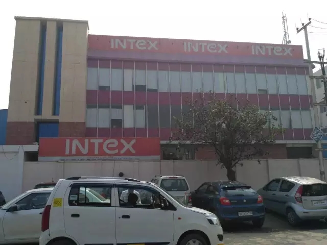 中國手機(jī)產(chǎn)業(yè)觀察團(tuán)走進(jìn)Intex、聞尚