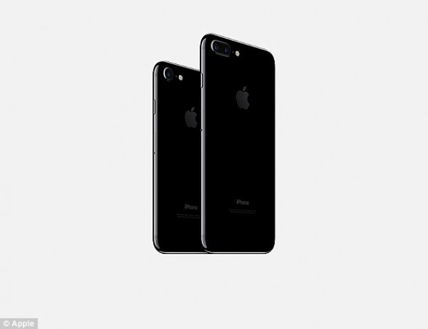 iPhone回美國(guó)造將漲到2000美元