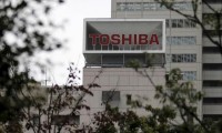 東芝危機(jī)繼續(xù)：股價(jià)近乎腰斬 市值蒸發(fā)近8000億日元
