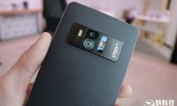 翻番！華碩手機今年要賣4000萬部：HTC顫抖了