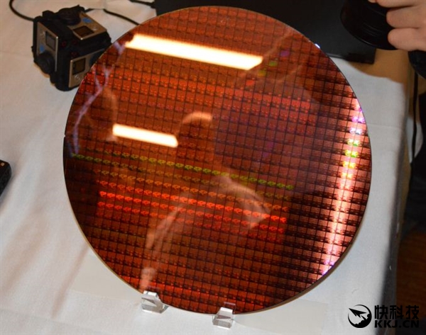 Intel 14nm等于三星10nm：領(lǐng)先整整三年！