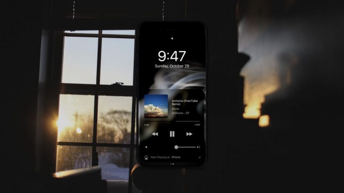 iPhone 8如何體現(xiàn)OLED屏優(yōu)勢？OLED+暗黑模式+黑色機(jī)身