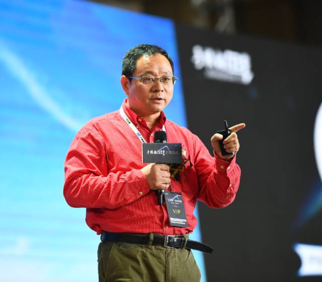 “全面屏全面來襲，屏占比大有所為”高峰論壇圓滿結(jié)束