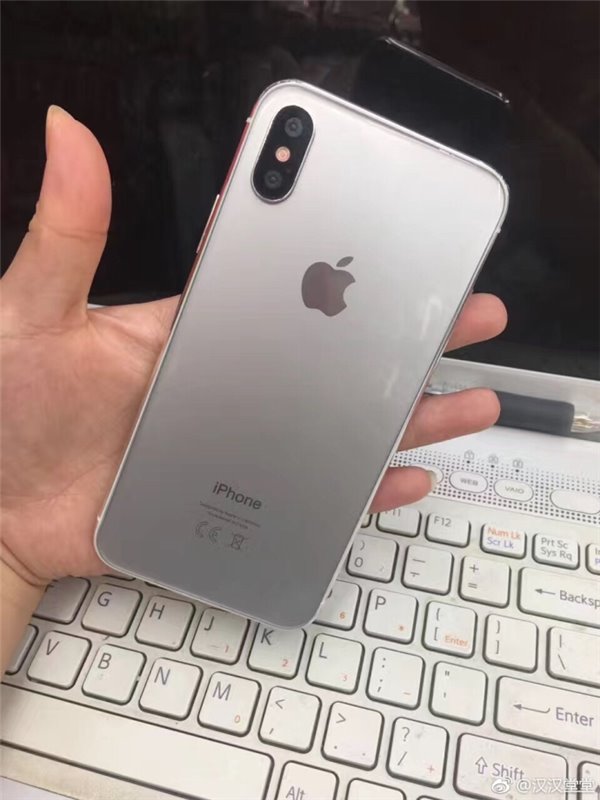 蘋果iPhone 8銀色樣機首曝:背面玻璃材質(zhì)