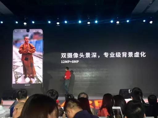 全球首創(chuàng)“三雙攝像” 幕后推手除了富士康還有？