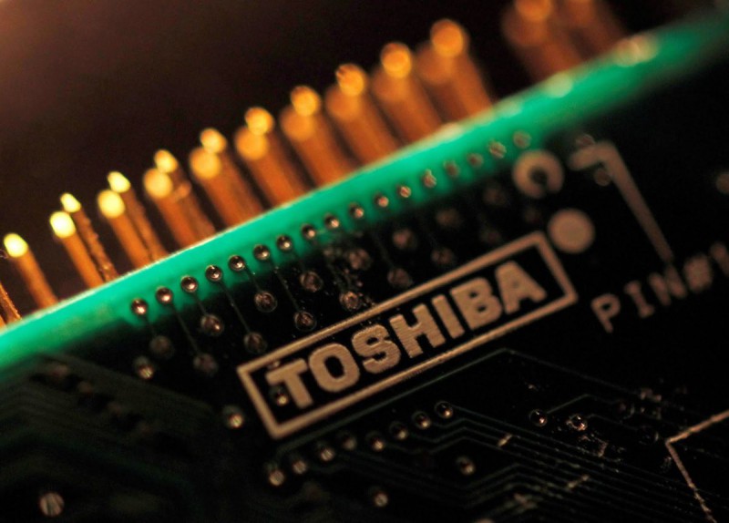 富士康出價逾184億美元購東芝芯片業(yè)務(wù) 力壓兩大財團