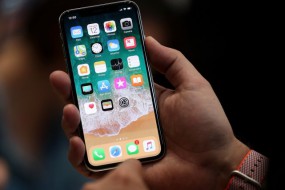 華爾街諸多分析師對(duì)iPhone X充滿信心 看漲蘋果股價(jià)