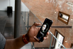人臉識別體驗超棒！iPhone X被優(yōu)待
