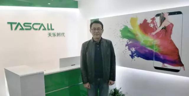 國產(chǎn)手機品牌征戰(zhàn)全球 智能機與功能機創(chuàng)雙收