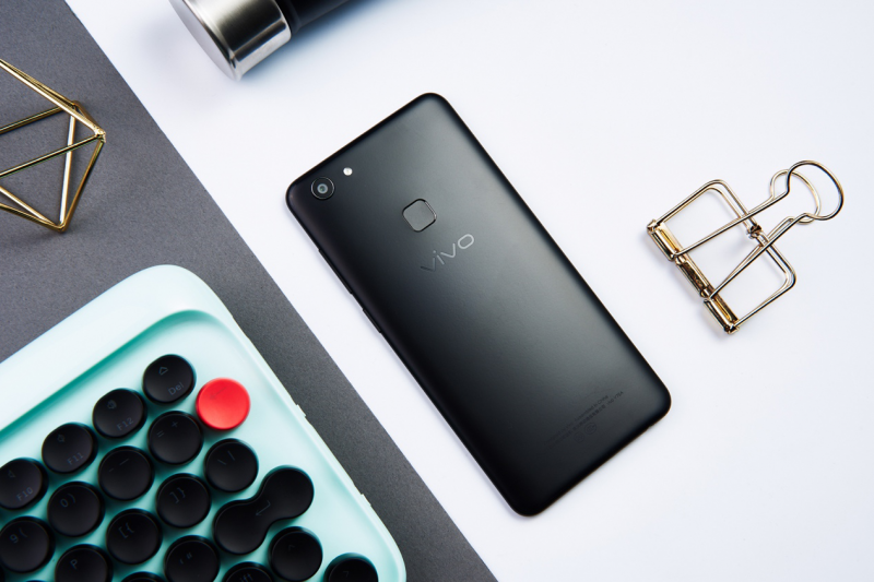 5000 萬像素極致清晰，全面屏 vivo Y75 隆重登場
