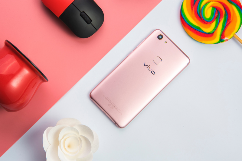 5000 萬像素極致清晰，全面屏 vivo Y75 隆重登場