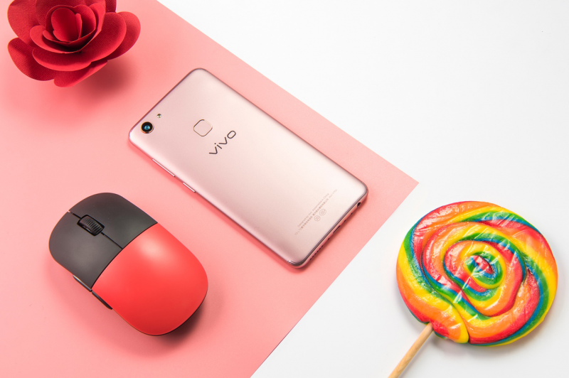 5000 萬像素極致清晰，全面屏 vivo Y75 隆重登場