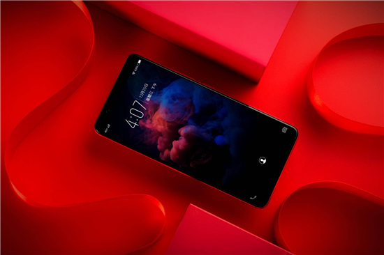 vivo X20Plus UD新版被曝光：首發(fā)屏幕指紋或防水沒跑了