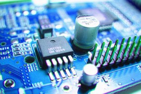 2018年中國集成電路產(chǎn)業(yè)規(guī)模將達(dá)到6400億元