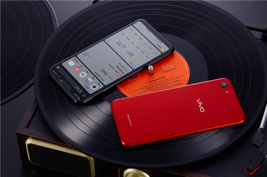vivo Y83全面屏輕旗艦圖賞：超強(qiáng)賣點(diǎn)加持，第一眼已然傾心