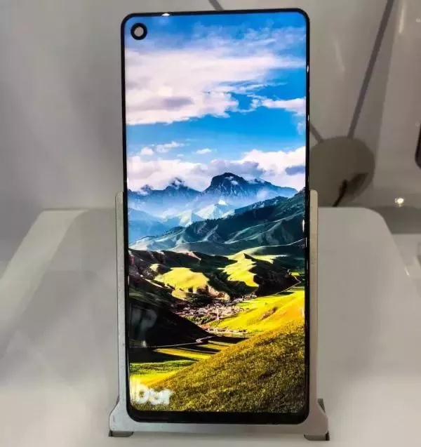 SID2018，AMOLED/MicroLED/LTPS顯示技術(shù)爭(zhēng)奇斗艷