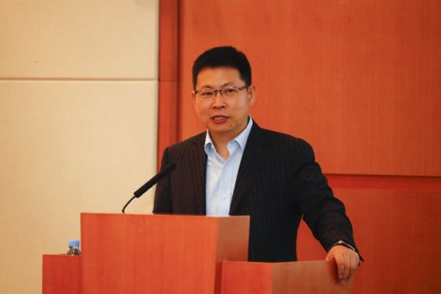 余承東詳盡揭秘：華為出貨量增長(zhǎng)50倍，全因做到了關(guān)鍵一點(diǎn)