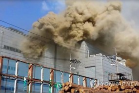 韓國一電子工廠突發(fā)火災(zāi)致9死 2名工人4樓跳下喪生