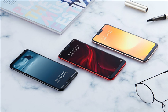 新一代全面屏+AI攝影新顏值實(shí)力派vivo Y81s正式開(kāi)售