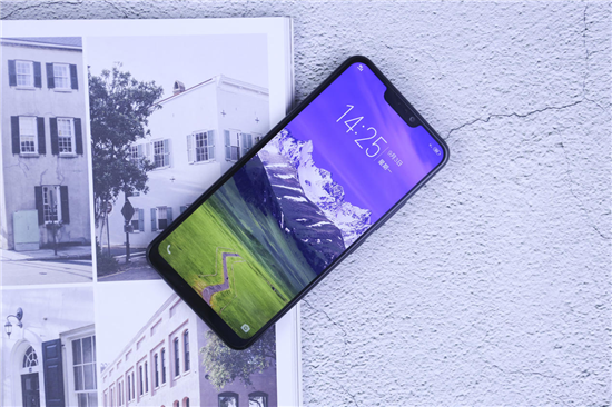 vivo Y81s上手體驗，新一代全面屏鑄就高顏值