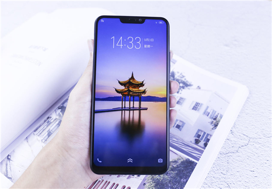 vivo Y81s上手體驗，新一代全面屏鑄就高顏值