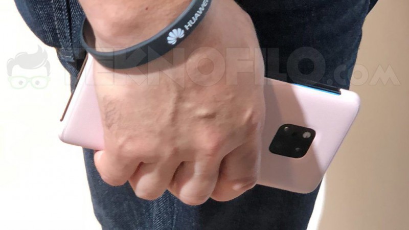 華為Mate 20系列曝光：iPhone XS的唯一對(duì)手？