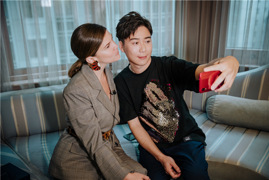 vivo對(duì)話時(shí)尚權(quán)威CFDA， 暢談紐約時(shí)裝周的時(shí)尚新元素