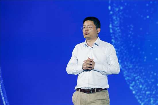 vivo世界人工智能大會(huì)上正式公布“AI金字塔戰(zhàn)略”