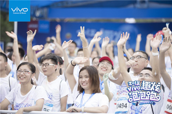 vivo、京東手機(jī)及迪信通合作再升級(jí)，引發(fā)年輕狂潮