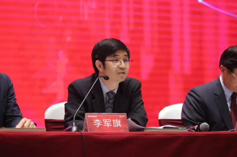 工業(yè)富聯(lián)新董事會成員集體亮相 戰(zhàn)略轉(zhuǎn)型升級匯聚強勁動能