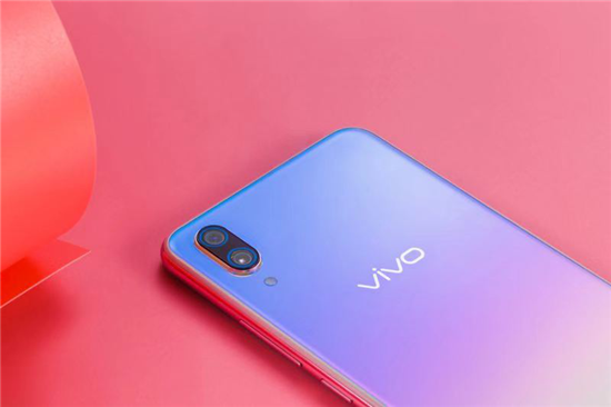 vivo X23幻彩版璀璨首發(fā)，一舉奪得天貓京東銷量雙冠軍
