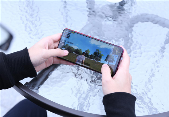 vivo Y93s初體驗：既是偶像派，也是實力派