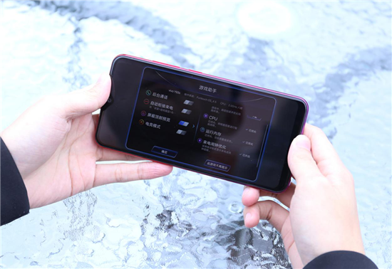 vivo Y93s初體驗：既是偶像派，也是實力派
