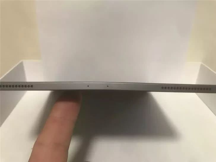 新版iPad Pro機身彎曲，但蘋果稱這不是缺陷