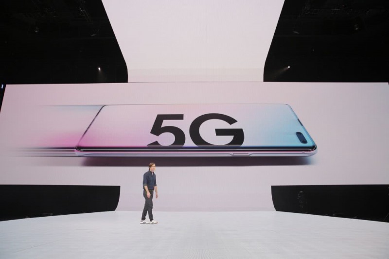 三星折疊屏手機和5G手機正式發(fā)布