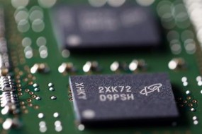 8年來第一次：內(nèi)存芯片價格暴跌近30％