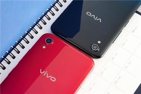 vivo Y91真機(jī)賞析：越級(jí)品質(zhì)，第一眼就有心動(dòng)感
