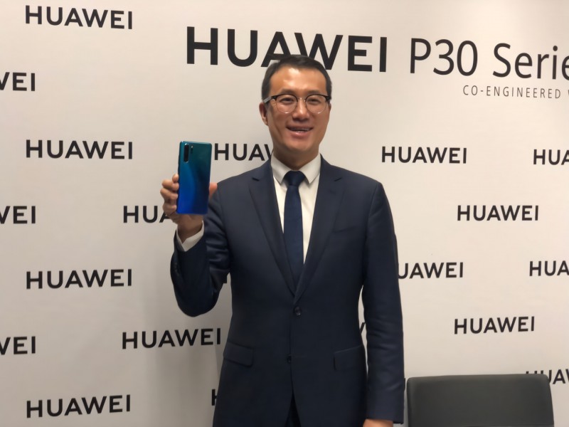專訪華為何剛：P30 Pro傳感器兩年前開始研發(fā) 色偏問題已解決