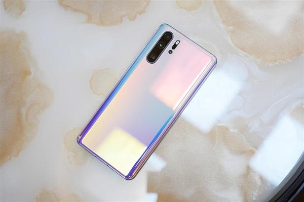 華為P30系列國行4月11日亮相：全球首批備貨超600萬臺!
