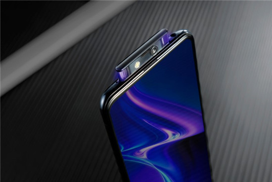 vivo X27 Pro預(yù)售開(kāi)啟 6.7英寸塔羅屏一觸即發(fā)